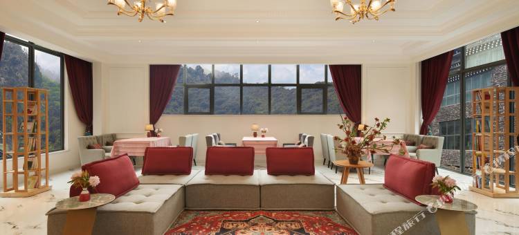 稻城亚丁花间岭·杜鹃谷温泉酒店图片