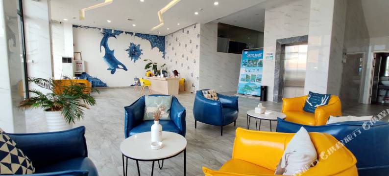 双月湾再遇时尚公寓(情人堤店)图片