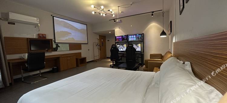 雷猴电竞酒店(东莞麻涌华阳湖店)图片