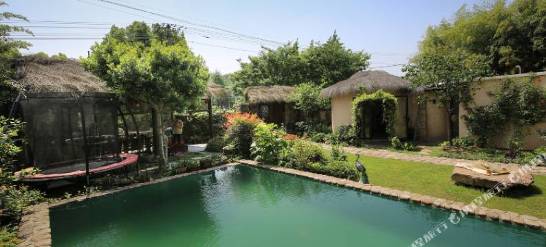 莫干山青罗小舍花园别墅图片