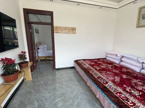 那拉提宝源民宿