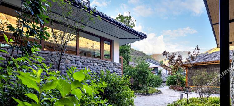 花筑·野三坡百里峡京西五十二渡民宿图片