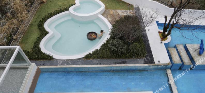 浮予·温泉Villa观景民宿(海螺沟店)图片