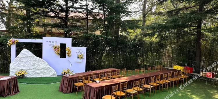 阿兰那美·Modern Tropical夏日定格美宿(碧螺塔酒吧公园店)图片