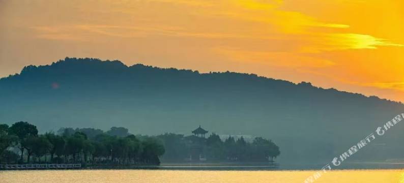 七月隐厍·山海湖全景度假美墅(海盐南北湖风景区店)图片