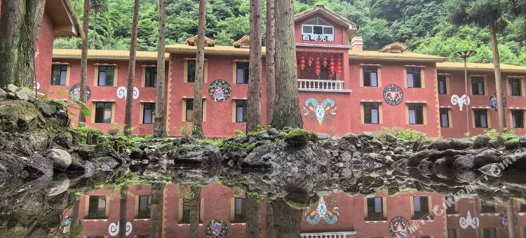 大邑西岭羌寨民宿图片