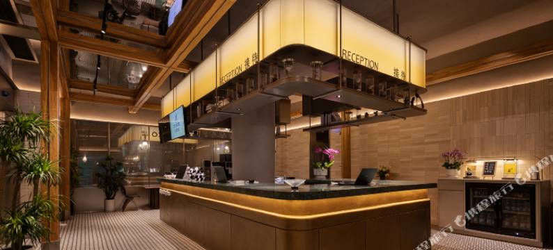 菲想酒店(武汉江汉路步行街六渡桥地铁站店)图片