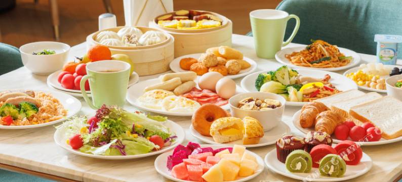 云居酒店(海口滨海大道店)图片