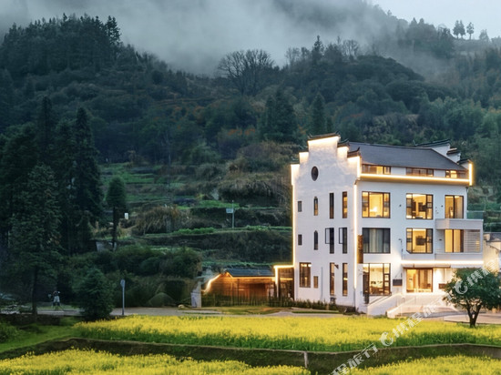 花筑·清隐拾光|疗愈日系禅意设计师美宿(婺源篁岭风景区店)