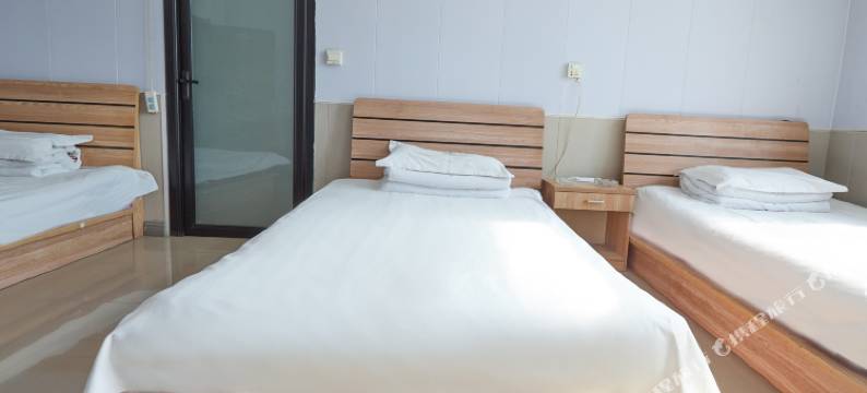 隆源军政招待所图片