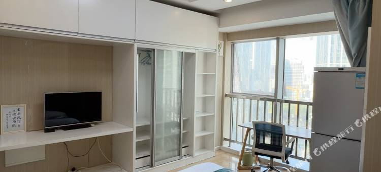 云朵精品公寓(沈阳北站华府新天地店)图片