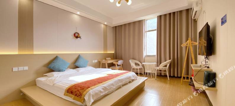 杭州畔山小居民宿图片