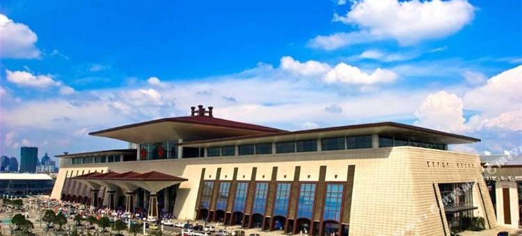 武汉黄鹤楼武昌站东广场亚朵X酒店图片