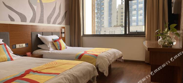 派酒店(扬州江都江淮路店)图片