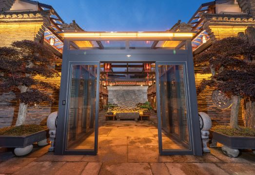 Lake Side Hotel Hotel Overview