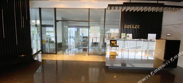 Breeze Apartments at Bintaro Plaza Residences by OkeStay图片