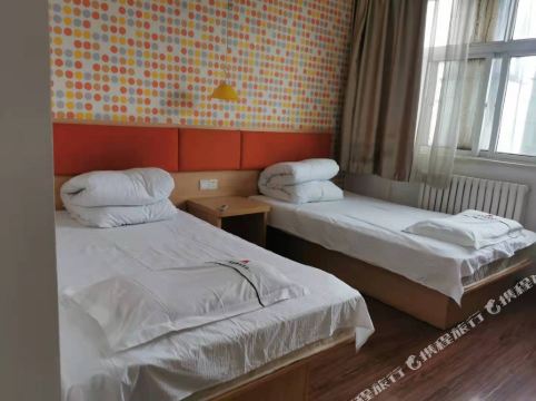 北京皮村公寓    分(6条点评) 158起距离3公里立即预订