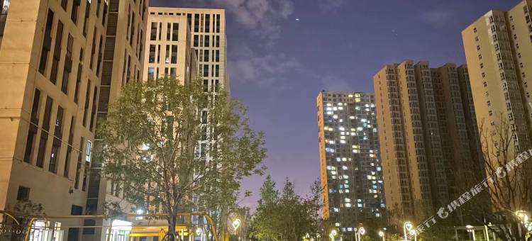 不二影院酒店(晋阳湖欢乐世界店)图片