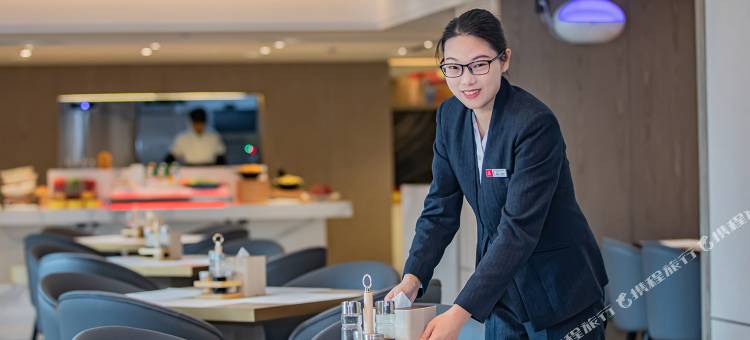 宜尚PLUS酒店(襄阳站民发商业广场店)图片