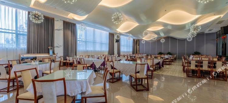 临武龙憩国际酒店图片