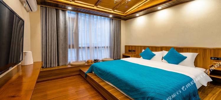 花筑·神农架云山湖畔民宿(大九湖坪阡古镇店)图片