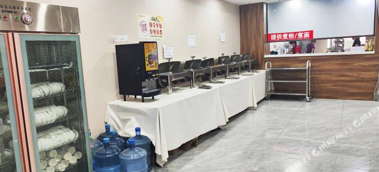 龙山毕赐卡大酒店图片