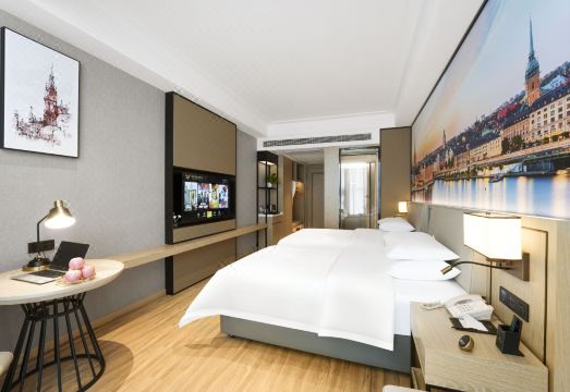 Vienna International Hotel (Zhushan，Shiyan ) Hotel Overview