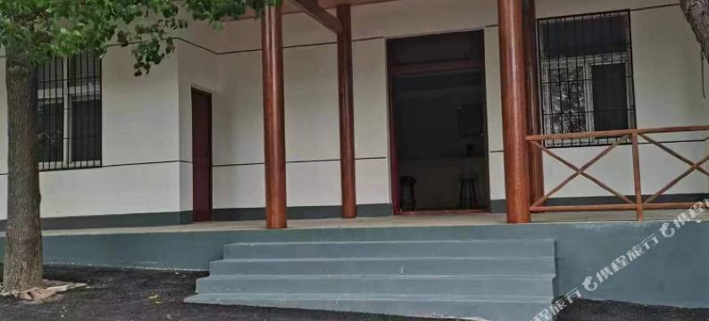 月亮湖畔度假庄园图片