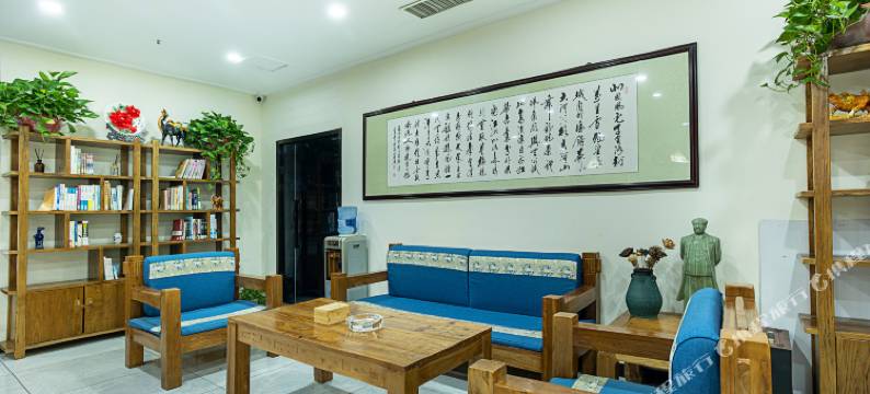 洛阳月畔湾酒店(师范学院店)图片