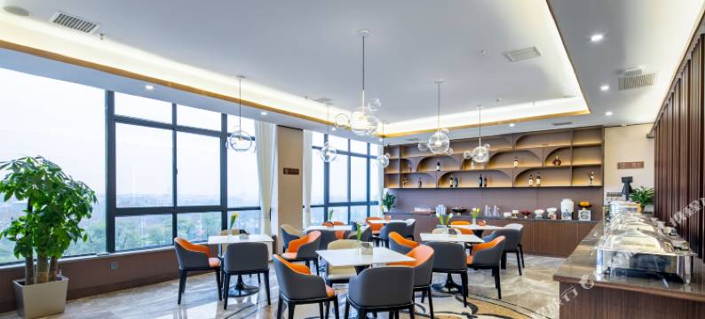 西安泰荷尚品酒店(比亚迪二厂店)图片