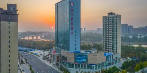 鄧州瑞華鵬逸酒店