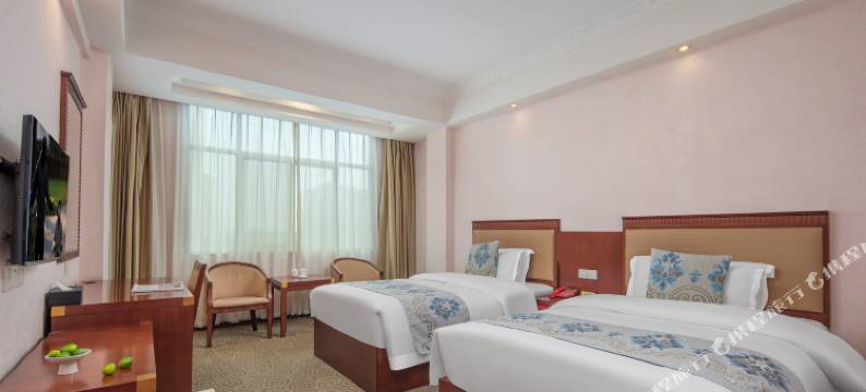 衡圆商务酒店(洞口汽车总站店)图片