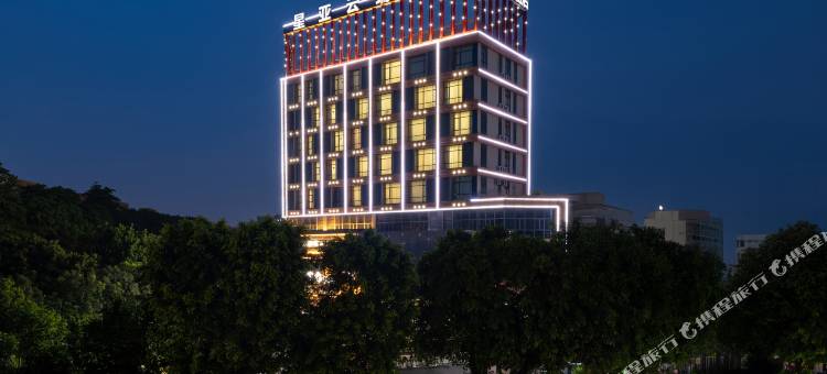 星亚云端酒店(佛山大沥松岗店)图片