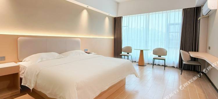 金铂特假日酒店(常平东莞东站店)图片