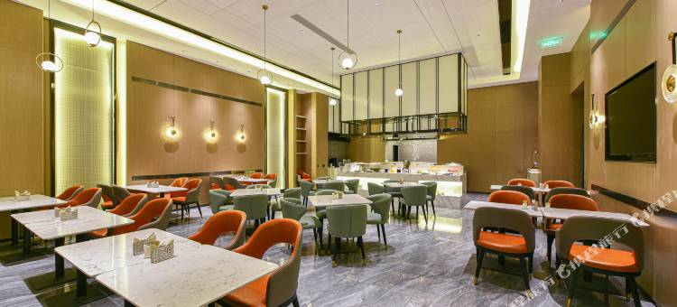 东莞南城国贸亚朵酒店图片