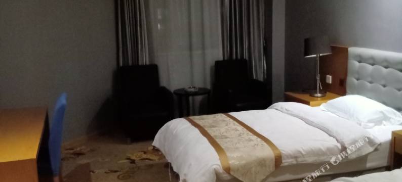 威远威斯特假日酒店图片