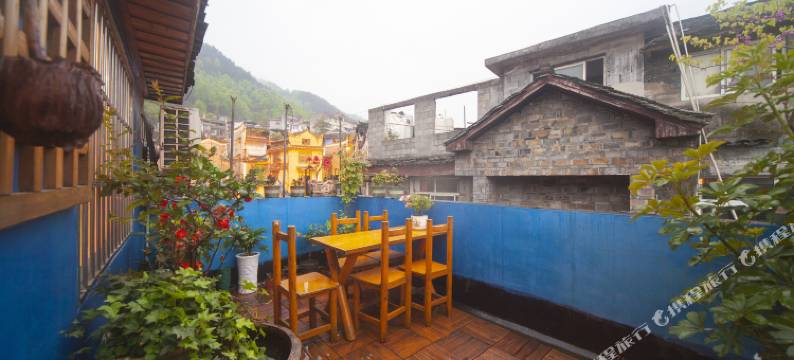 凤凰西陵居(凤凰古城西门城楼店)图片