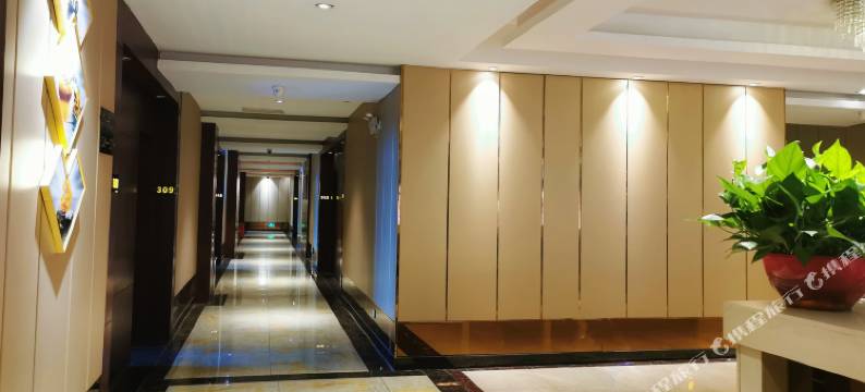 佛山一方商务酒店(大沥凤池市场店)图片