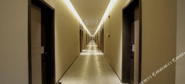 如家睿柏·云酒店(元谋永兴果蔬博览城店)图片