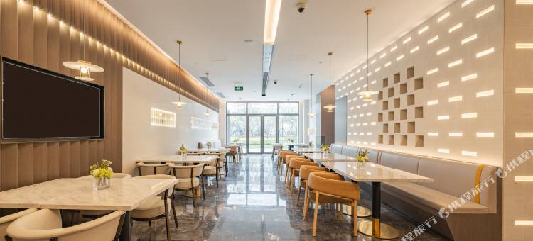 上海新国际博览中心杨高南路地铁站亚朵酒店图片