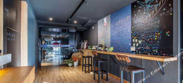 万科松花湖新故事套房酒店图片