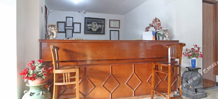 红多兹高级酒店-塔曼西斯瓦3(RedDoorz Plus @ Taman Siswa 3)图片