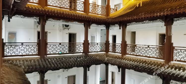 无隐良居酒店(蒙自米线小镇店)图片