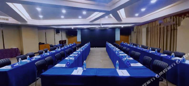 济南高新万达广场天辰路亚朵酒店图片