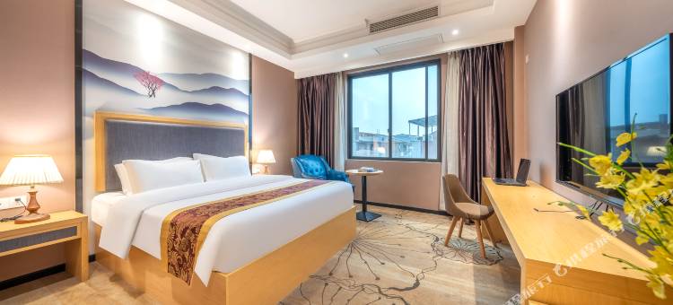 悦良红云酒店(南宁武鸣东盟开发区客运站店)图片