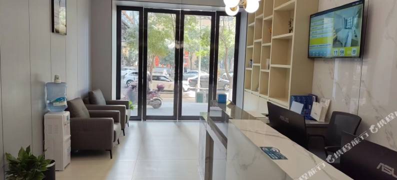 颐庭酒店(光谷科技会展中心万年台店)图片