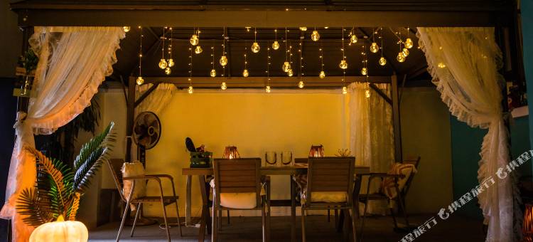 伊宁市乐哉十方民宿(新茂业购物中心店)图片