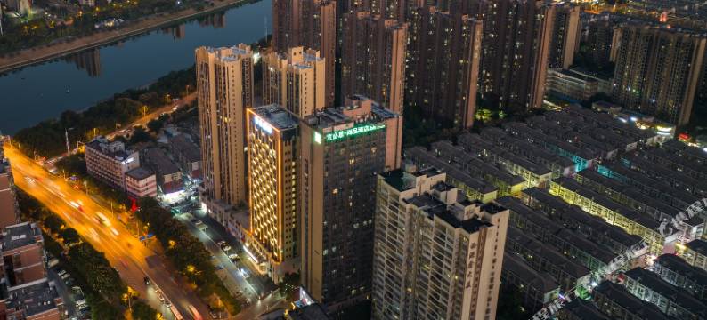 长沙万家丽中路马王堆亚朵酒店图片