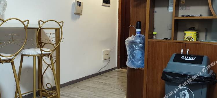 下一站南宁青年驿站(东盟商务区地铁站店)图片