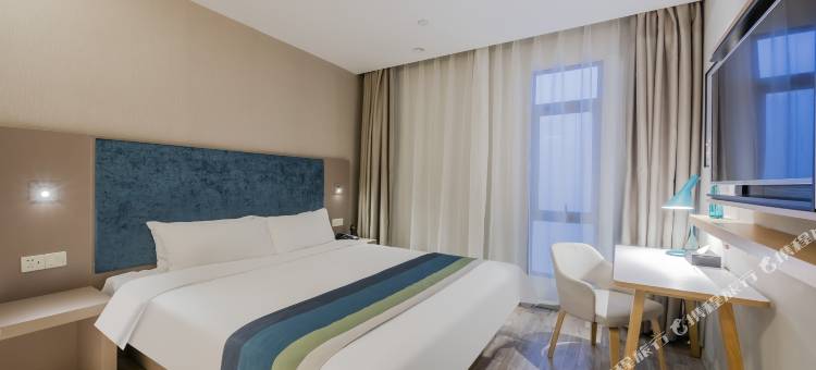 艺龙安云酒店(南京桥北弘阳广场柳洲东路地铁站店)图片